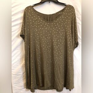 18/20 Lane Bryant Olive Green Short Sleeve Swing Tee with Gold Metallic Dots